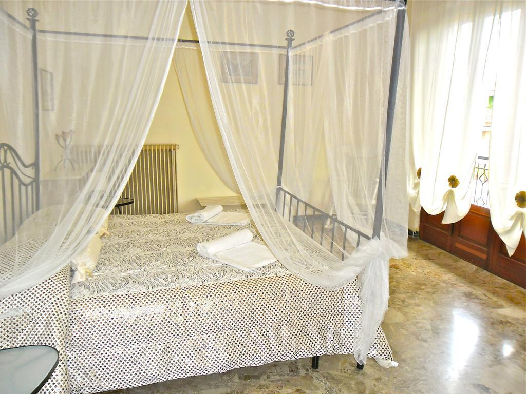 Certe Notti Bed & Breakfast Pisa Room photo